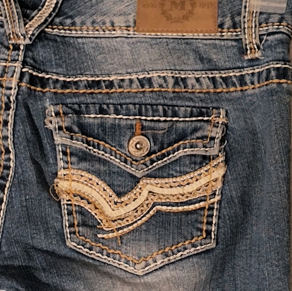 Maurices Jeans, Boot Cut, Mid Rise - Picture 3 of 4